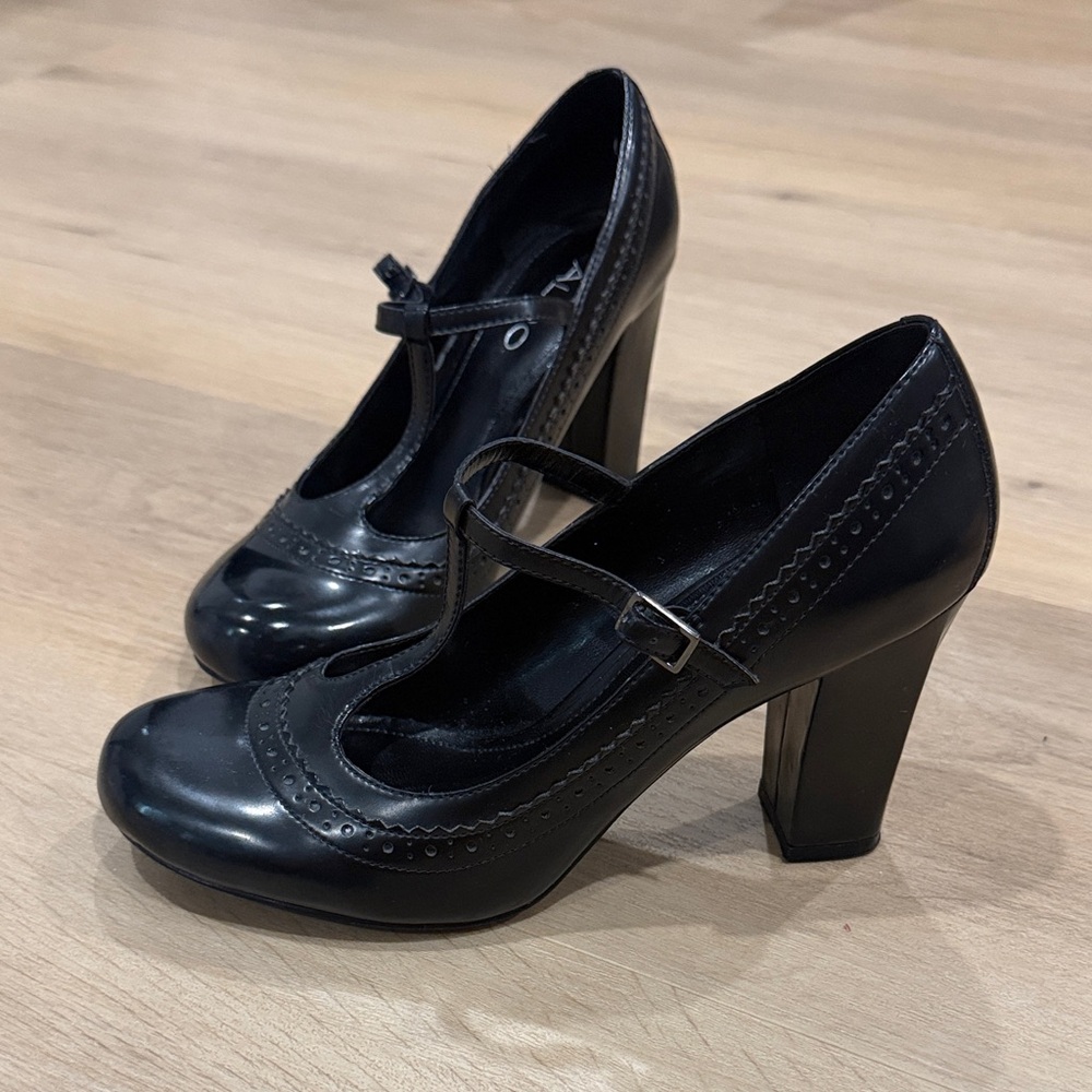 Aldo Classic Black Heeled Mary Janes